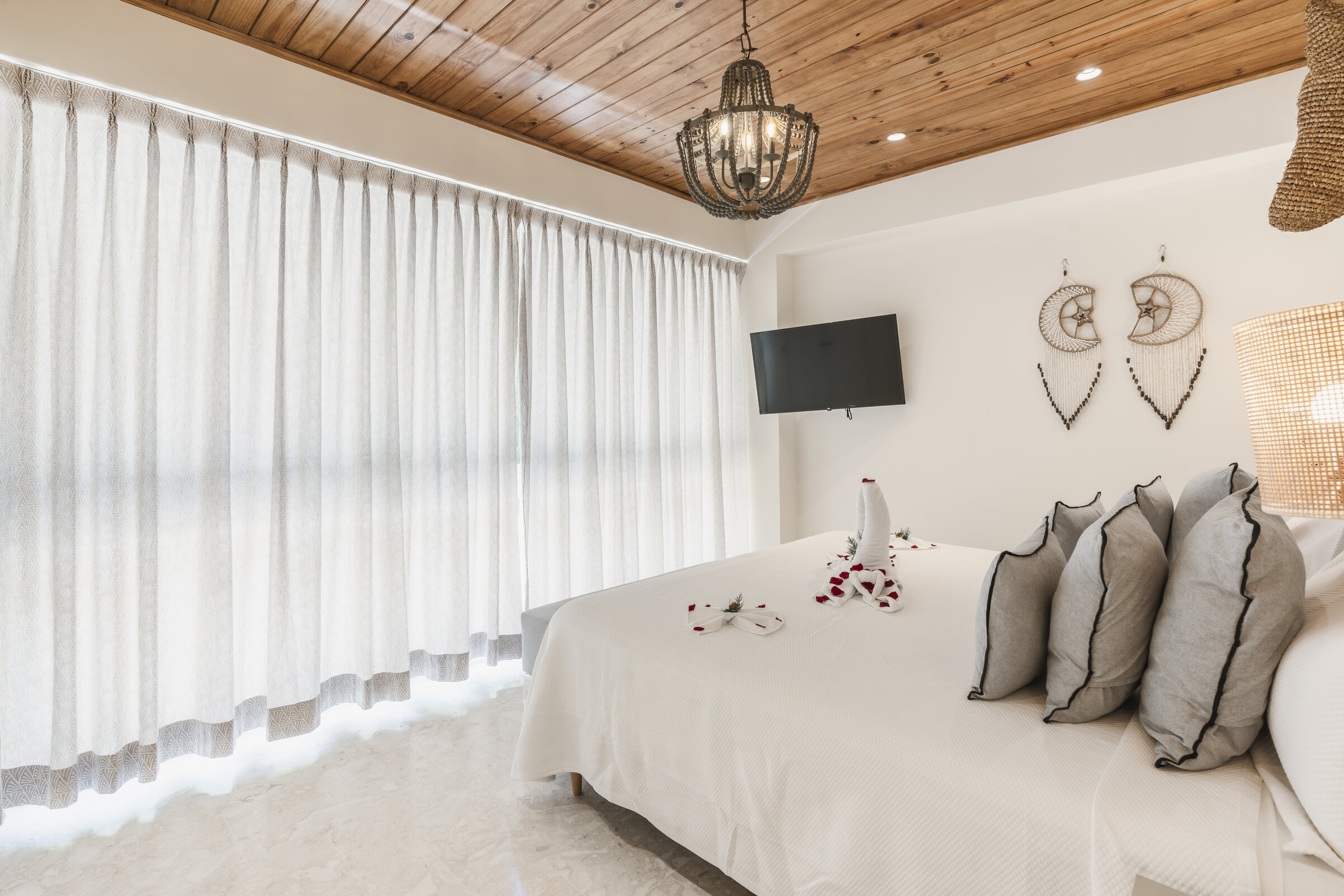 Habitación de lujo Villa Eden — decoración artística exclusiva y moderna